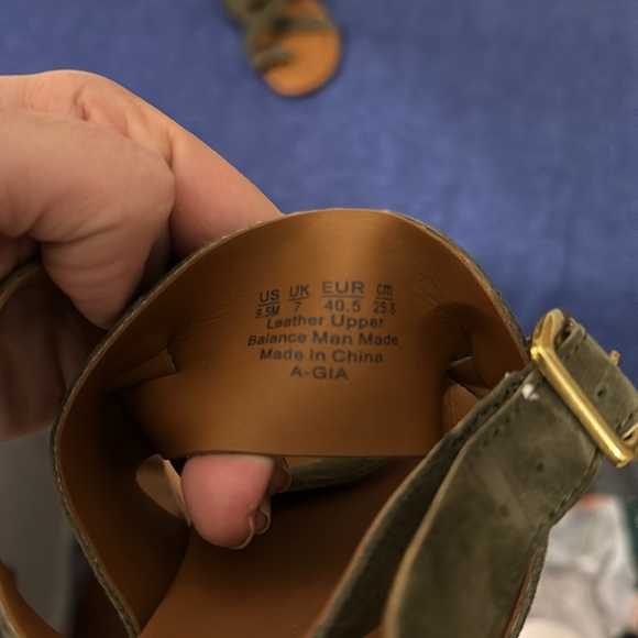 NEW! NWOT Franco Sarto 9.5 Suede Sandals Army Green - Picture 6 of 6